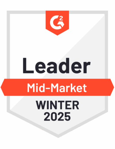 Distintivo G2 com texto "Leader Mid-Market Winter 2025".