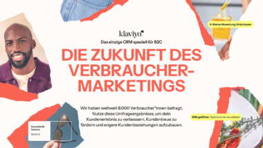 Klaviyo-Werbung mit Text "The Future of Consumer Marketing", Bild eines Mannes, Sonnenbrille, Augenpflegeprodukt und Essen.
