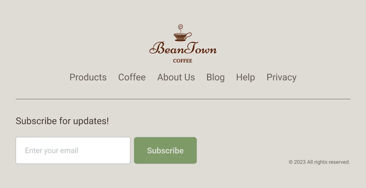 Formulario de suscripción en el pie de página del sitio web de BeanTown Coffee, con enlaces a productos, blog y más.