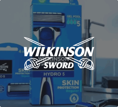Envoltorio de la maquinilla de afeitar Wilkinson Sword Hydro 5 con un logotipo superpuesto
