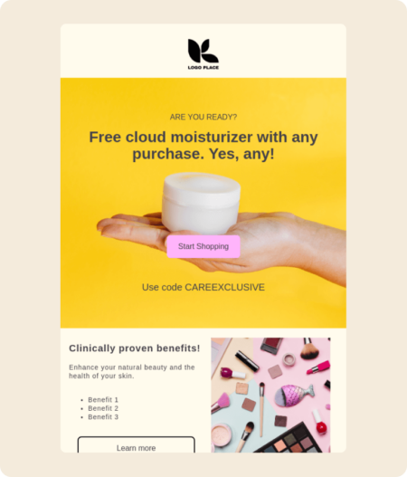 Modèle d’e-mail Klaviyo mettant en avant une offre sur les crèmes hydratantes, avec dans la partie supérieure l’offre avec un bouton « Accéder au site », et dans la partie inférieure les avantages du produit et un bouton « En savoir plus »
