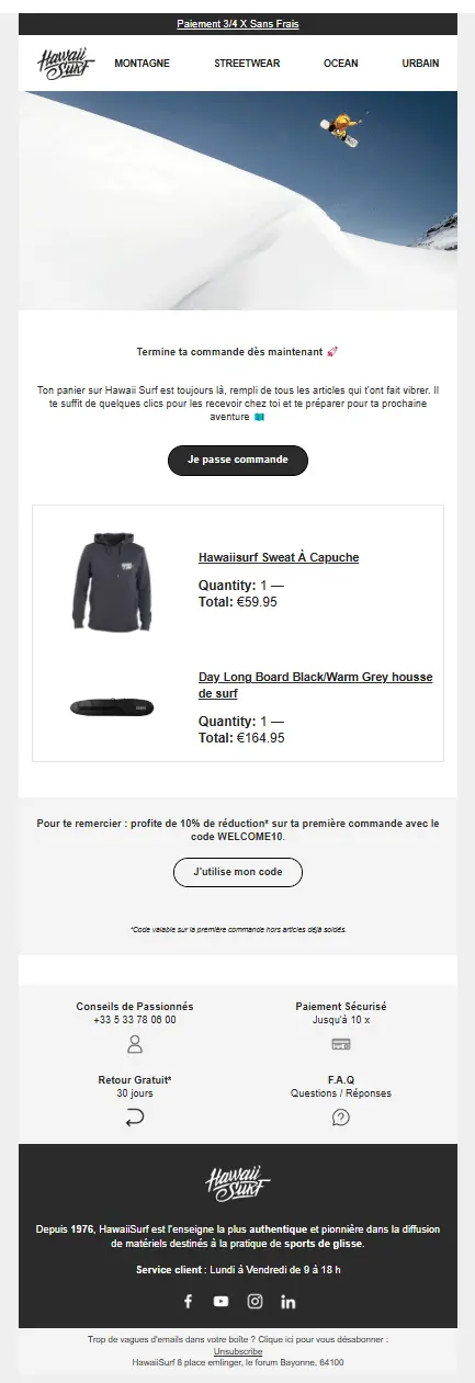 Email de relance de panier abandonné de Hawaiisurf, montrant un sweat à capuche et une housse de surf avec prix et options d'achat.