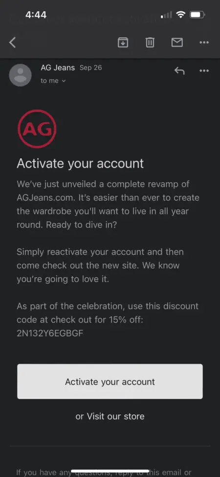 Image shows a marketing strategy in play by AG Jeans: a very simple email optimized for mobile.
